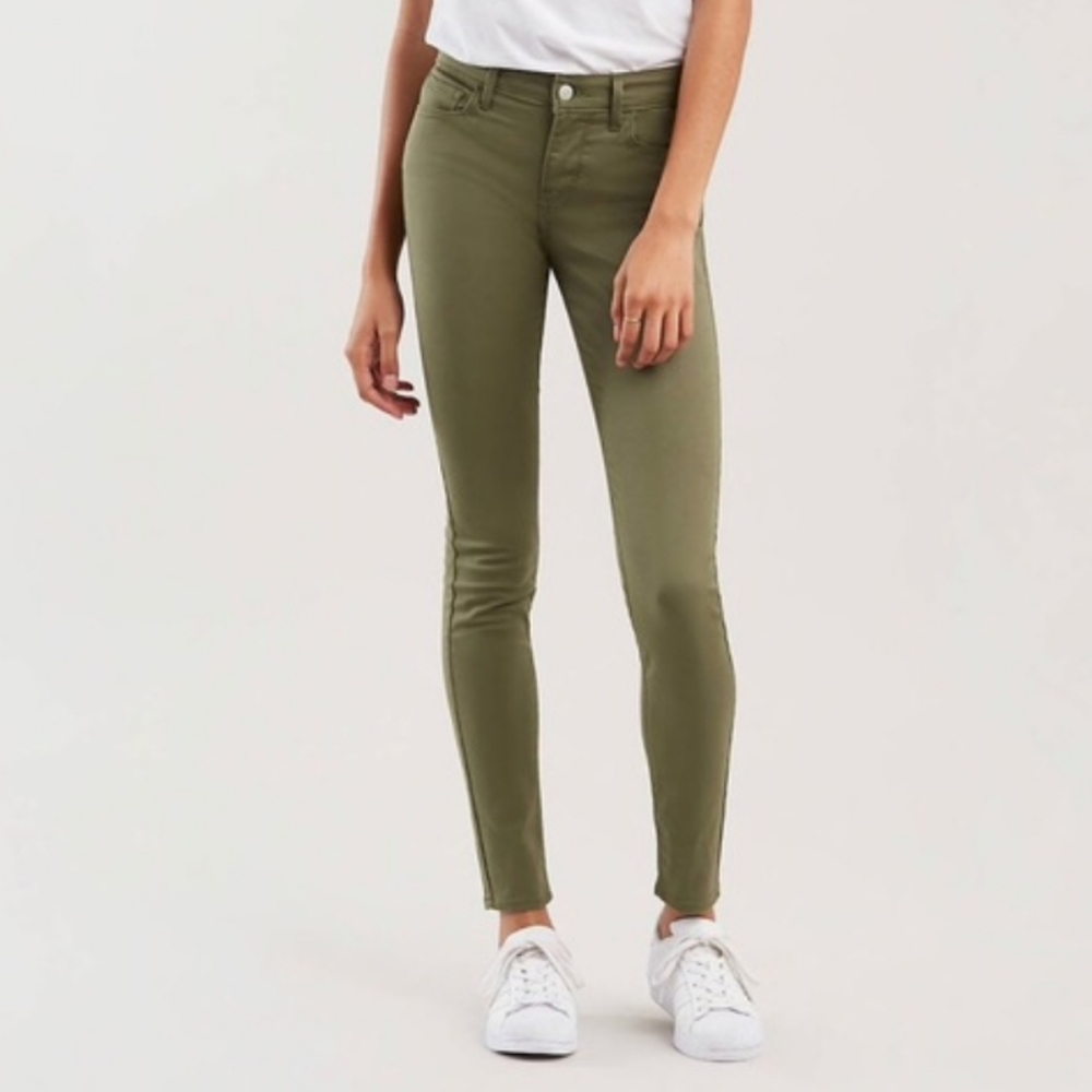710 super skinny Olive Levi's